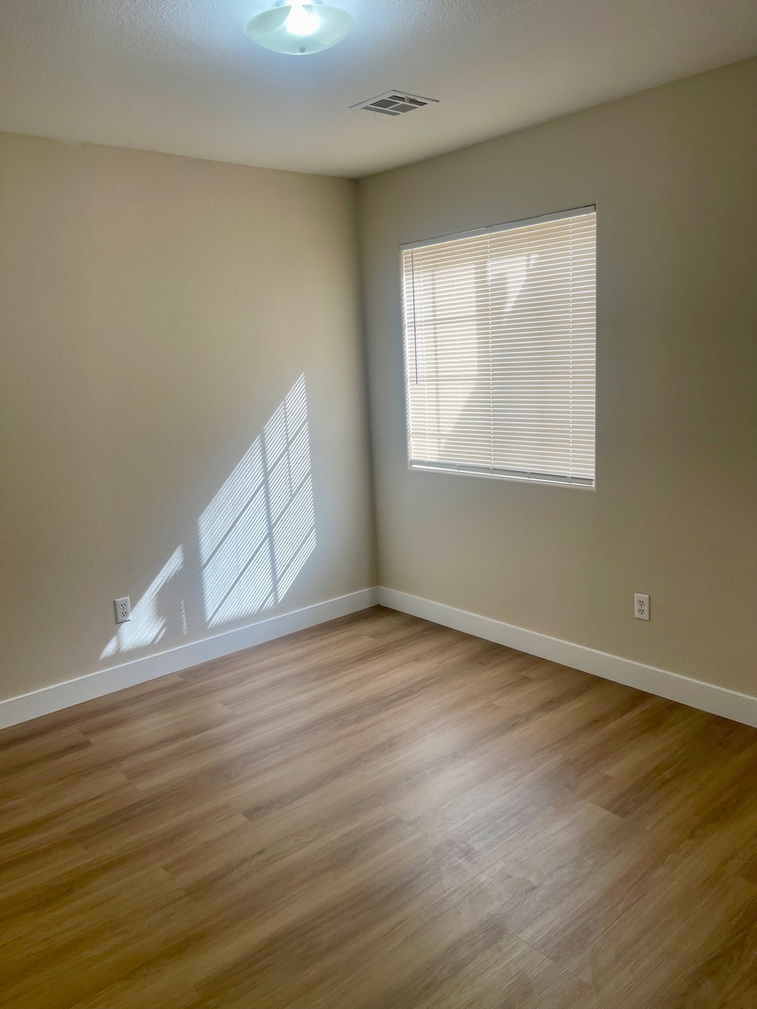 Building Photo - 5424 Eagle Claw Ave