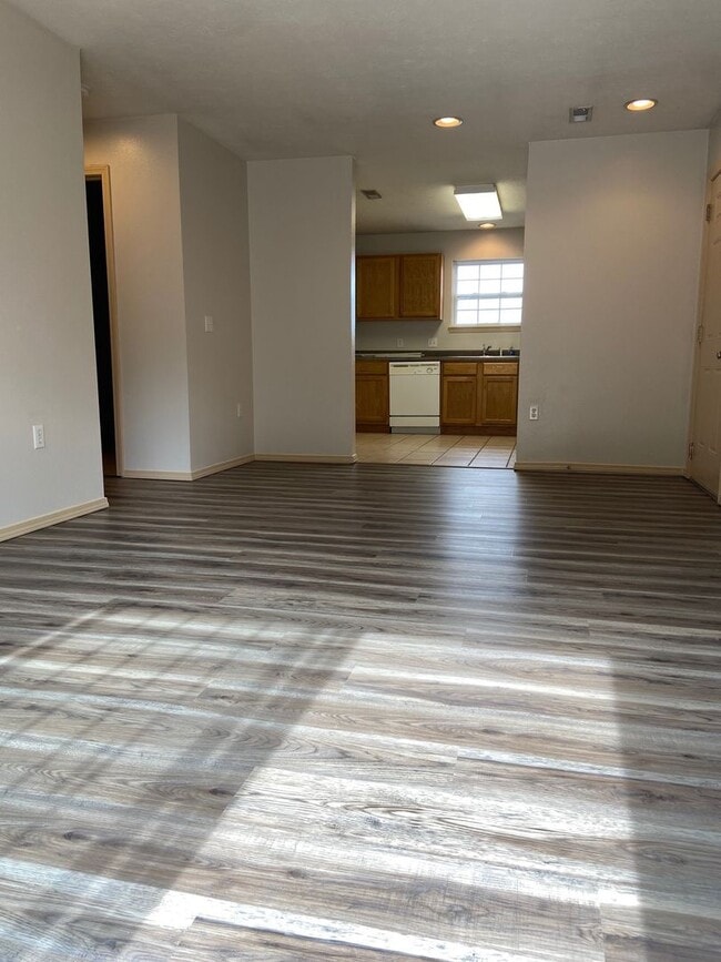Building Photo - Condominium in Academy Commons