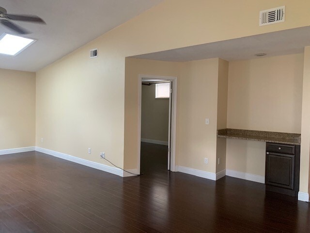 Building Photo - Stunning Pelican Bay Townhome