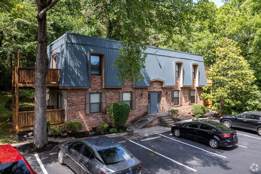 Primary Photo - Castle Terrace Apartments