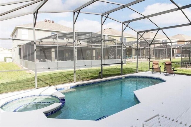 Building Photo - 2618 Emerald Island Blvd