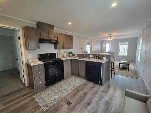 Building Photo - 206 Bluejay Ln