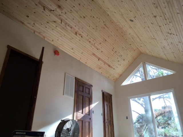 wood ceiling in master suite - 117 S Kaupo Dr