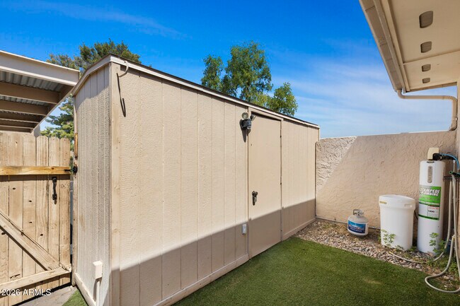 Building Photo - 8348 E Solano Dr