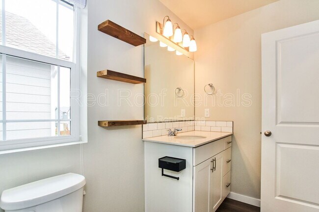 Building Photo - 1526 27th St NW