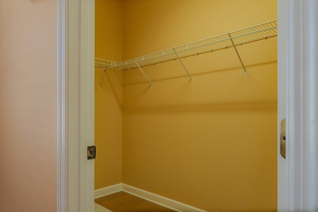 Building Photo - 304 Coral Beach Cir