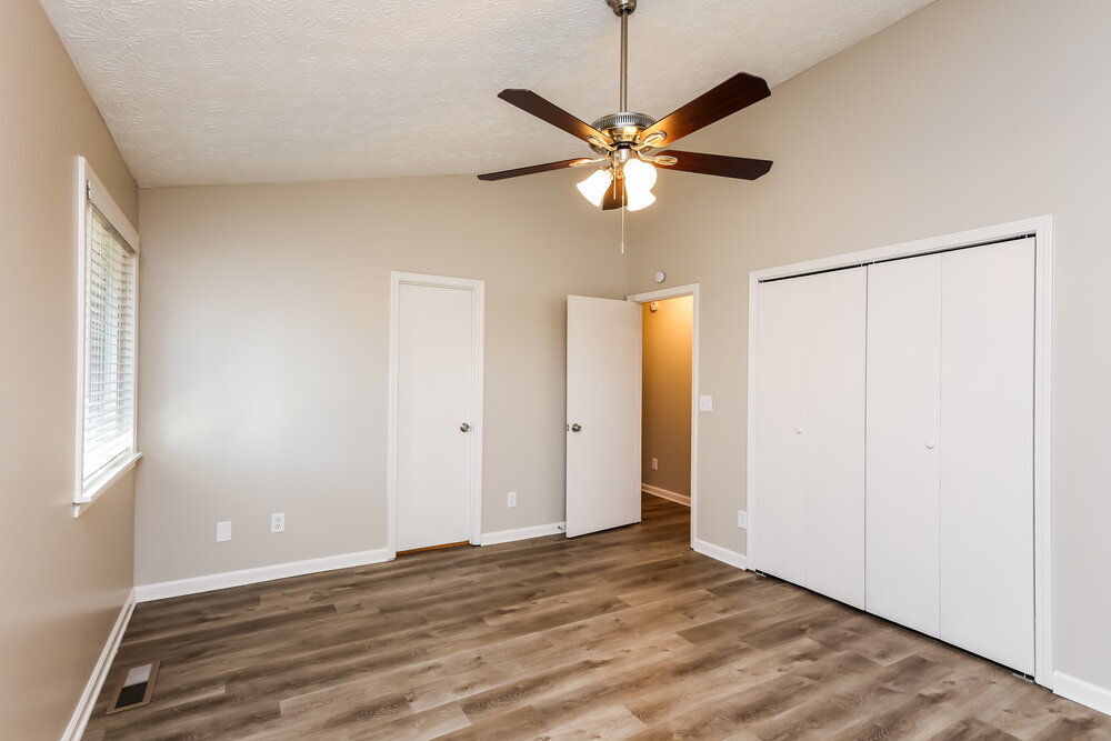 Building Photo - 5375 Olde Mill Dr NE