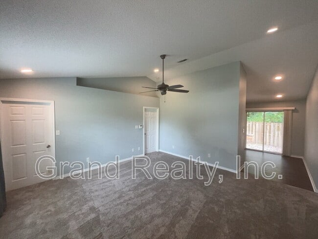 Building Photo - 3321 Meghans Way