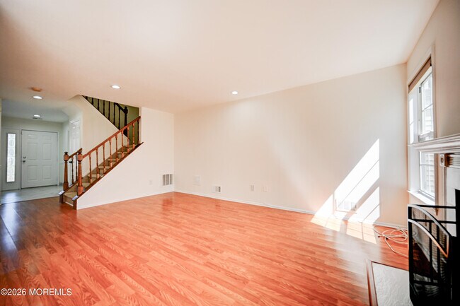 Building Photo - 214 Paddington Ct