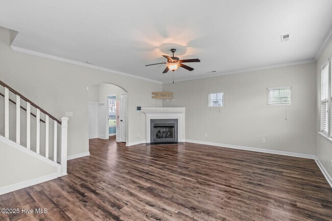Building Photo - 106 Shallow Ct