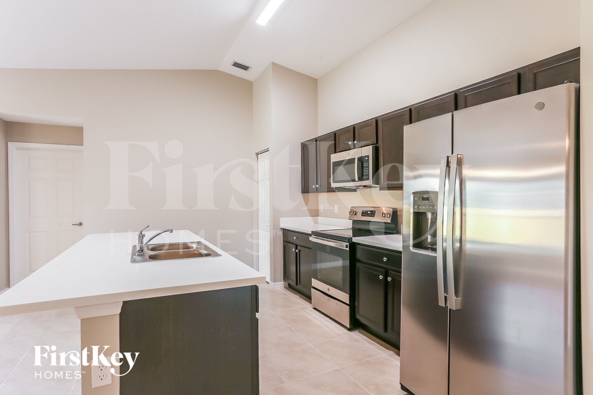 Building Photo - 1337 SW Goodman Ave