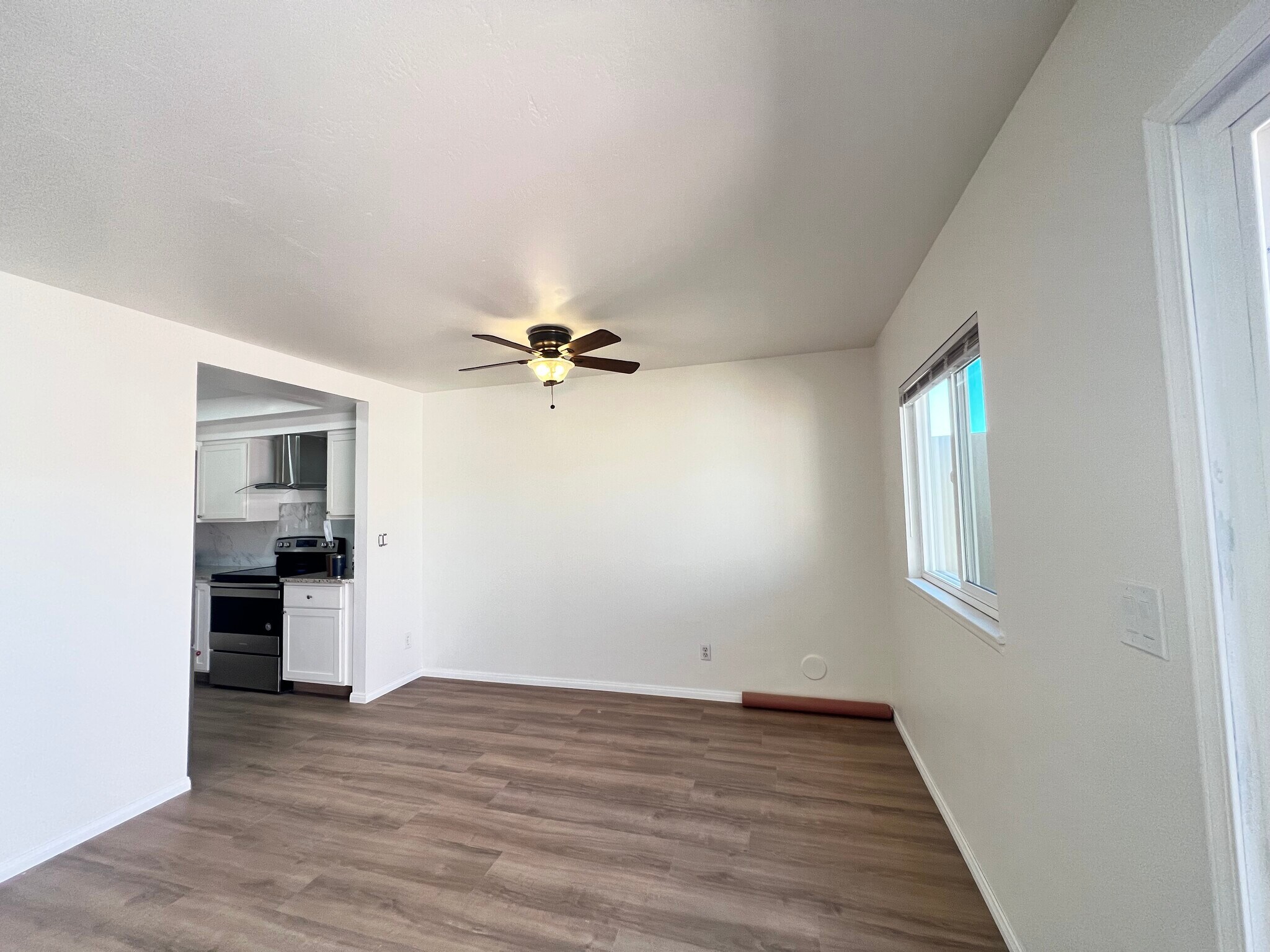 Building Photo - 12206 Rancho Bernardo Rd