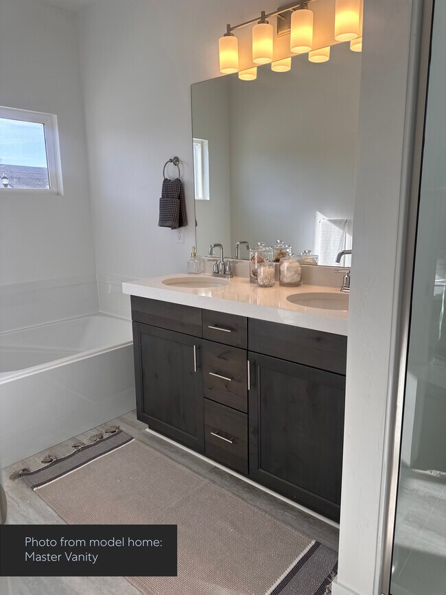 Building Photo - 1599 N 1870 E