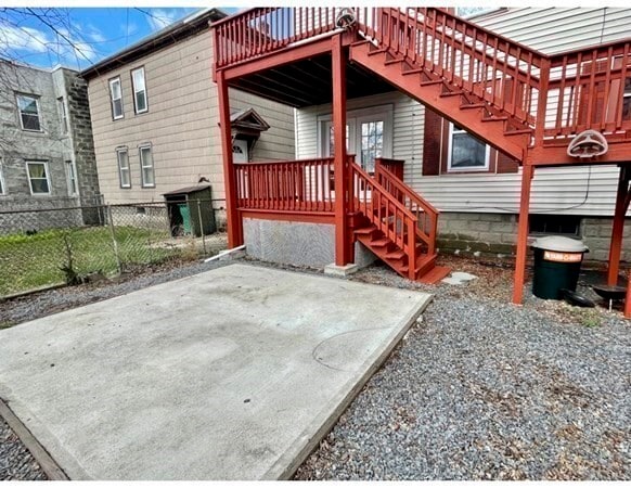 Building Photo - 266 W 6th St