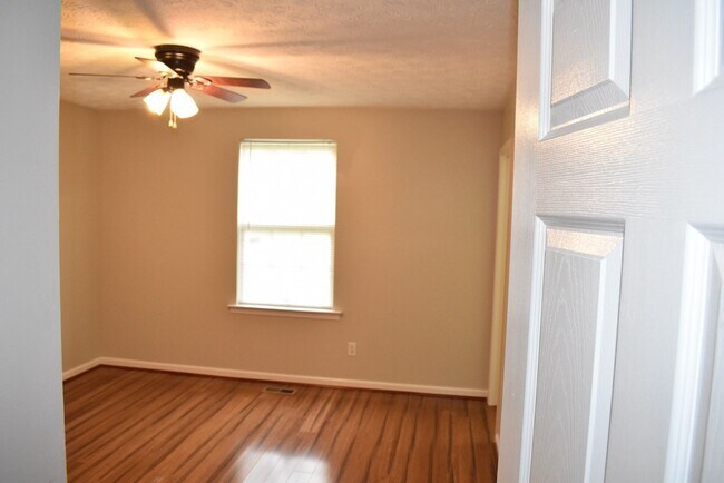 Building Photo - 3 Bed/2 Bath Home in East Nashville, Pet F...