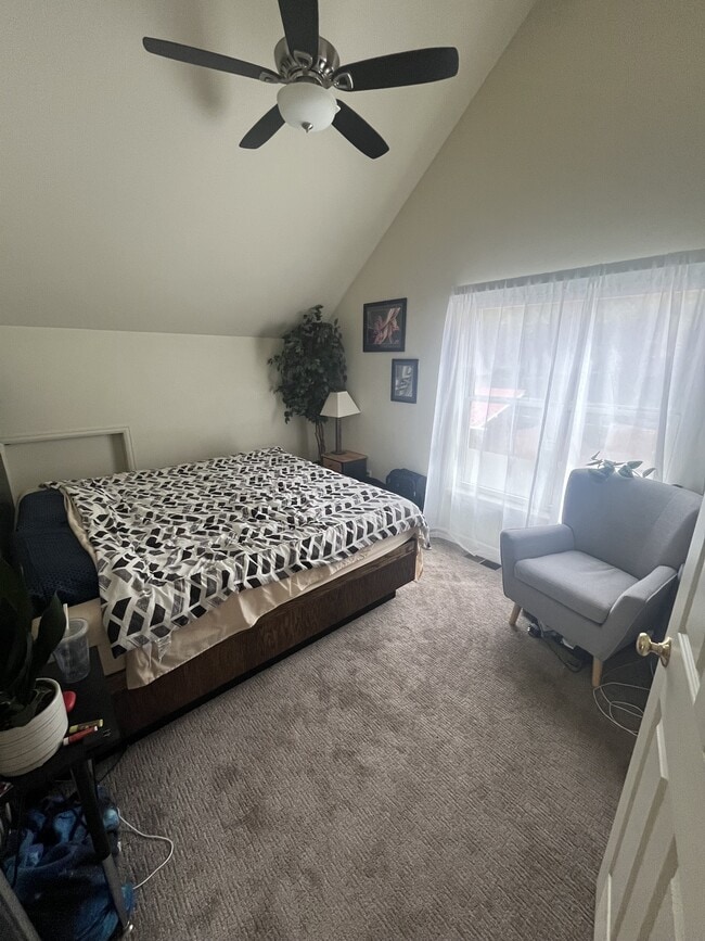 Building Photo - 817 Pitkin Ave