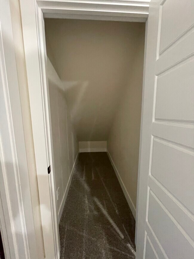 Building Photo - 2009 Autumn Ln