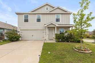 Building Photo - 2915 Acacia Dr