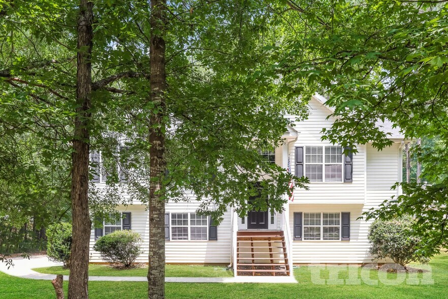 Primary Photo - 65 Applewood Cir