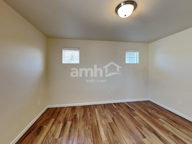 Building Photo - 16512 NE 91st St