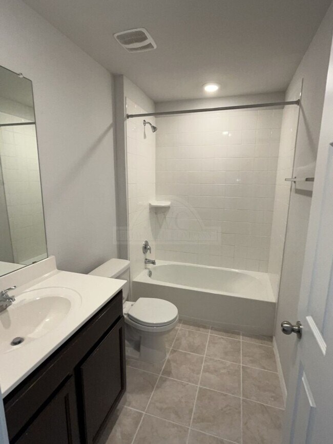 Building Photo - 9611 Murandy Dr