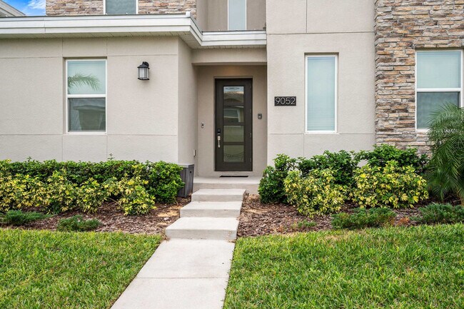 Building Photo - 9052 Sommerset Hills Dr