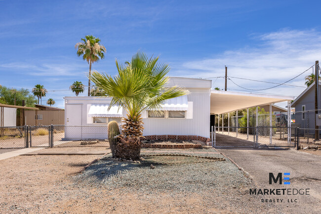 Primary Photo - House at Ellsworth/Broadway! JOIN THE WAIT...