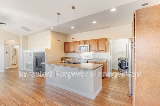 Building Photo - 11972 W Long Cir