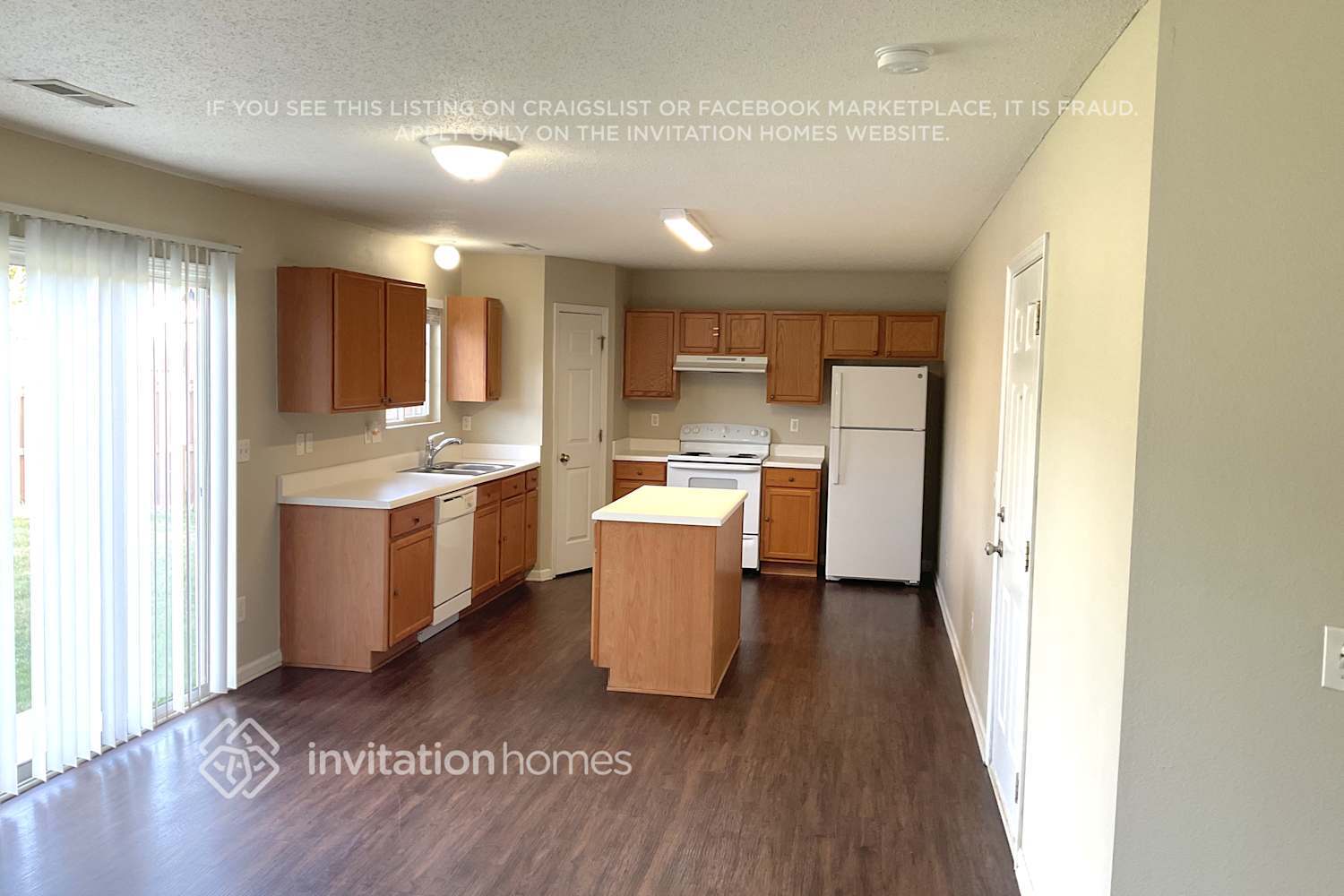 Building Photo - 715 Sunmeadow Dr