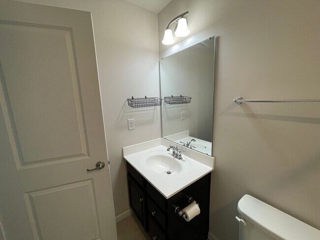 Building Photo - 1164 Trovillo Dr