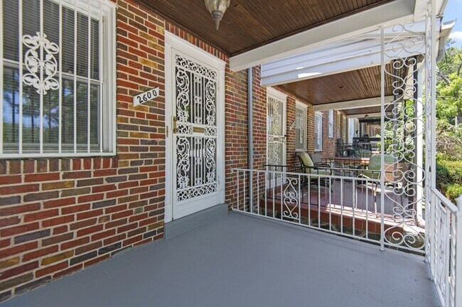 Building Photo - 2600 N Longwood St
