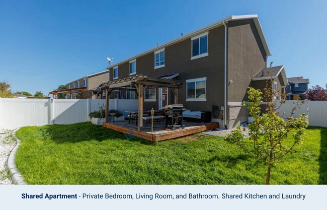 Building Photo - 2734 S Riverhead Dr