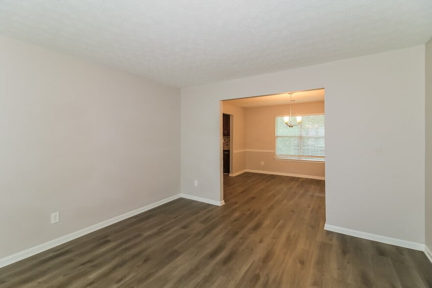 Building Photo - 2597 Oslo Ct