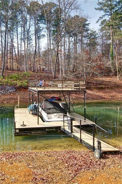 Building Photo - 4060 Merritt Dr