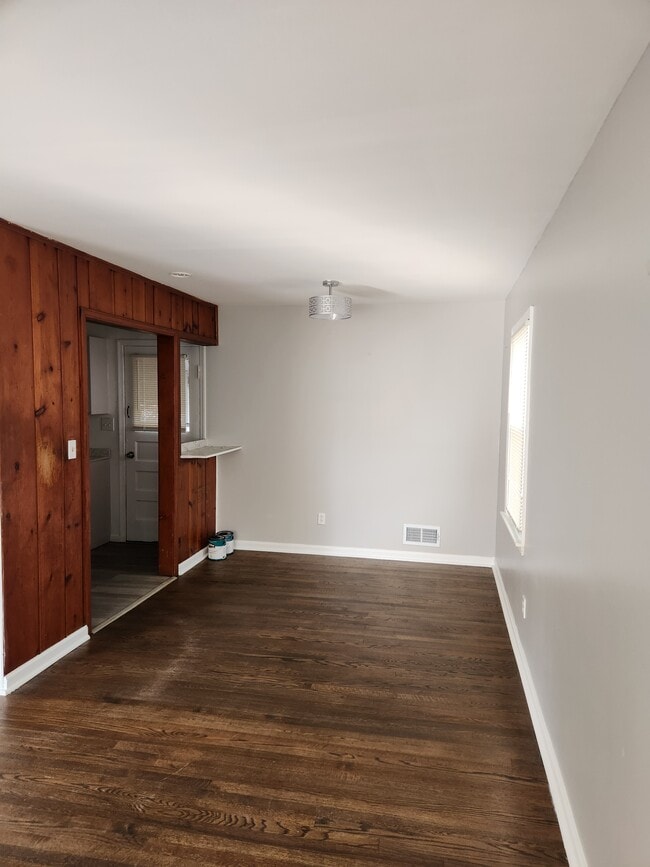 Building Photo - 2511 Millvale Ave