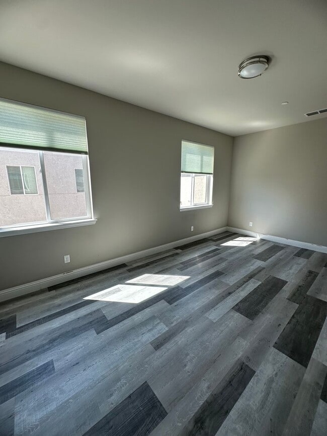 Building Photo - 862 Congaree Ln