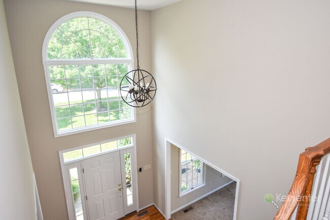 Building Photo - 5474 Grandview Ln