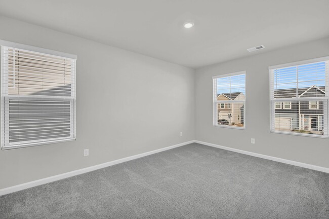 Building Photo - 246 Arnette Dr