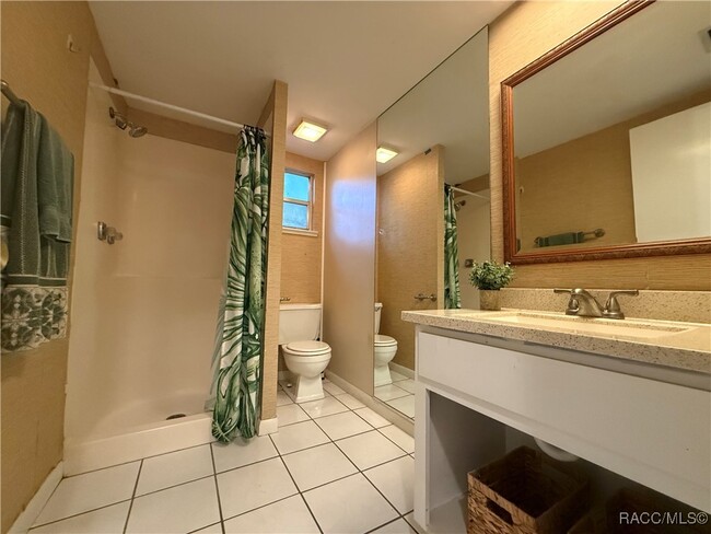 Building Photo - 5908 Riverside Dr