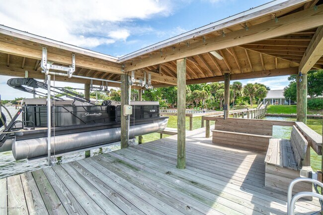 Building Photo - 845 S Tropical Trail