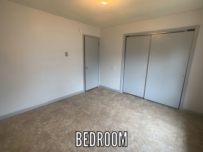 Building Photo - 21 Indiana-