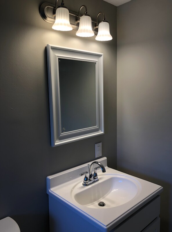 Building Photo - 2232 St James Ave