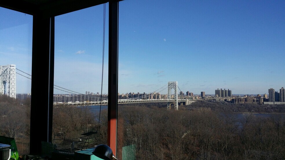 GWB View from the Livingroom - 100 Old Palisade Rd