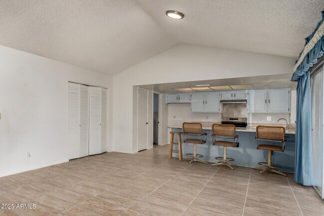Building Photo - 5809 W Yucca St