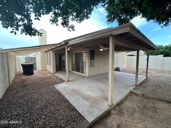 Building Photo - 8835 W Charleston Ave