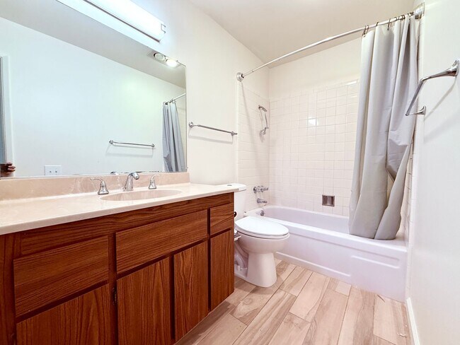 Building Photo - Recently Updated Condo with OCEAN VIEW - W...