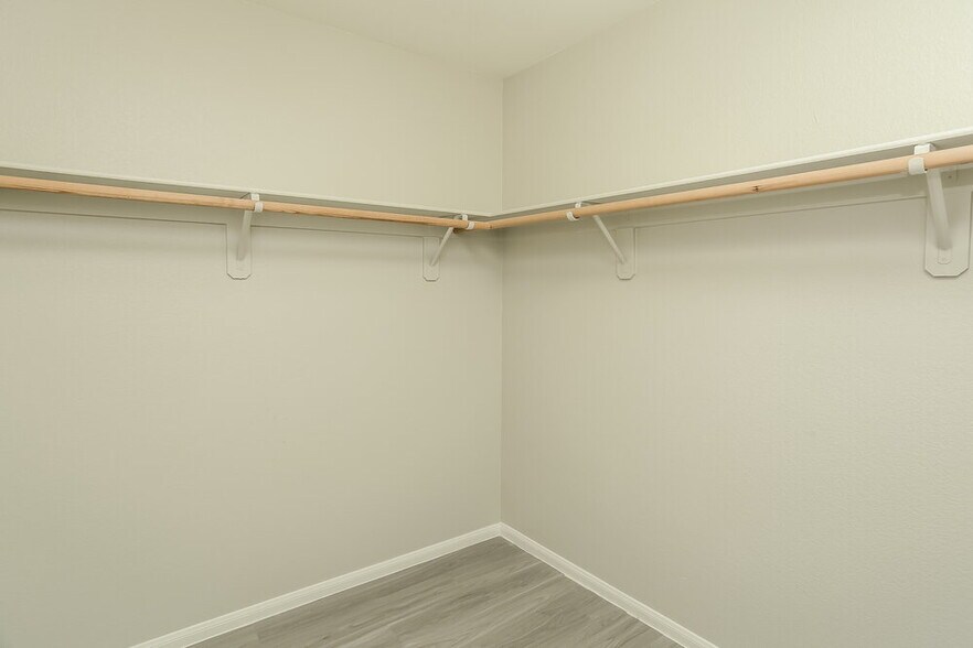 Building Photo - 8620 Hidden Pines Ave