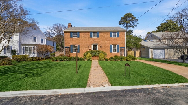 Building Photo - 1402 Trouville Ave