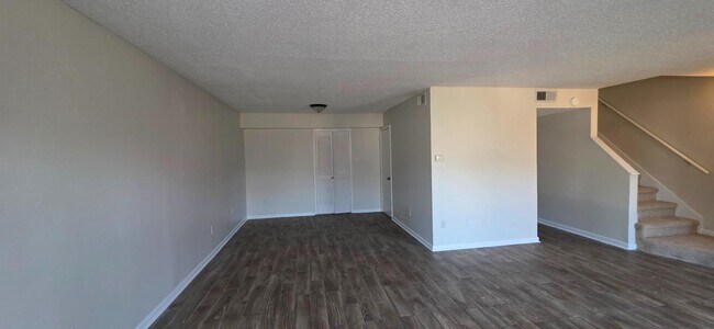 Building Photo - 5265 Chatfield Dr