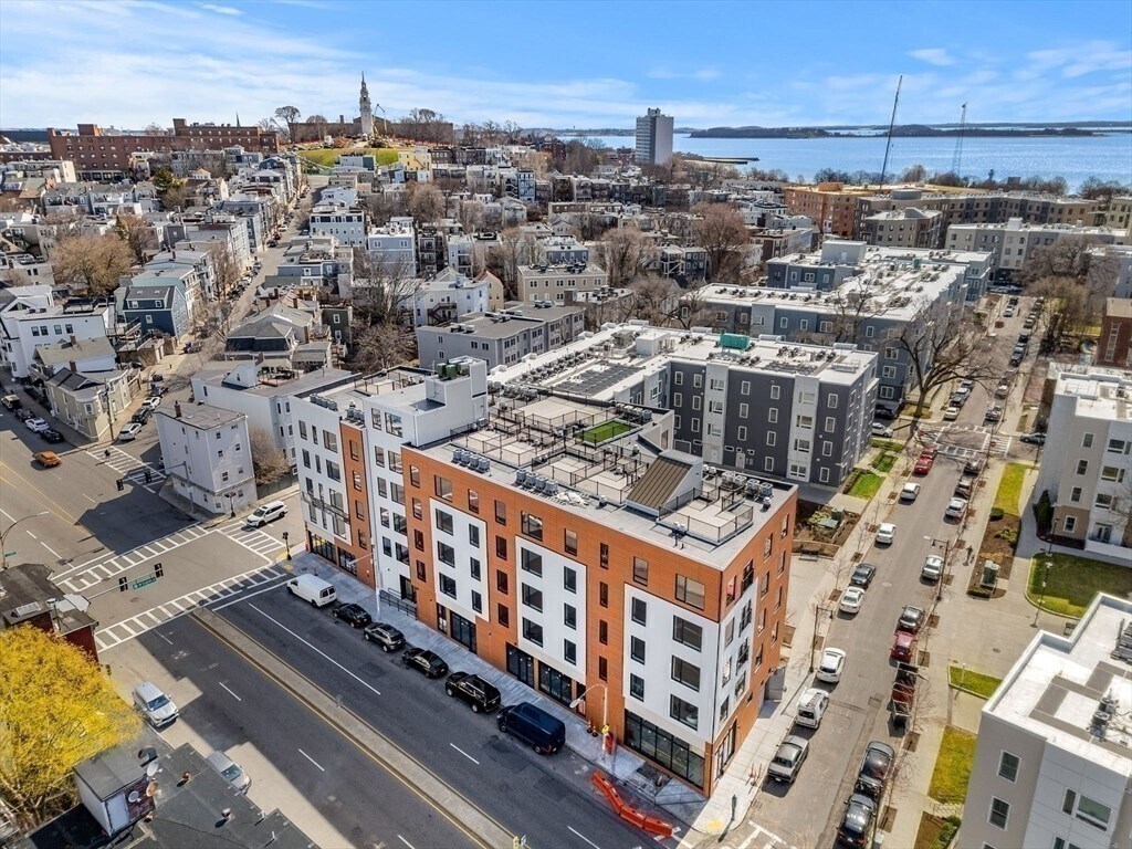 Building Photo - 256 Dorchester St